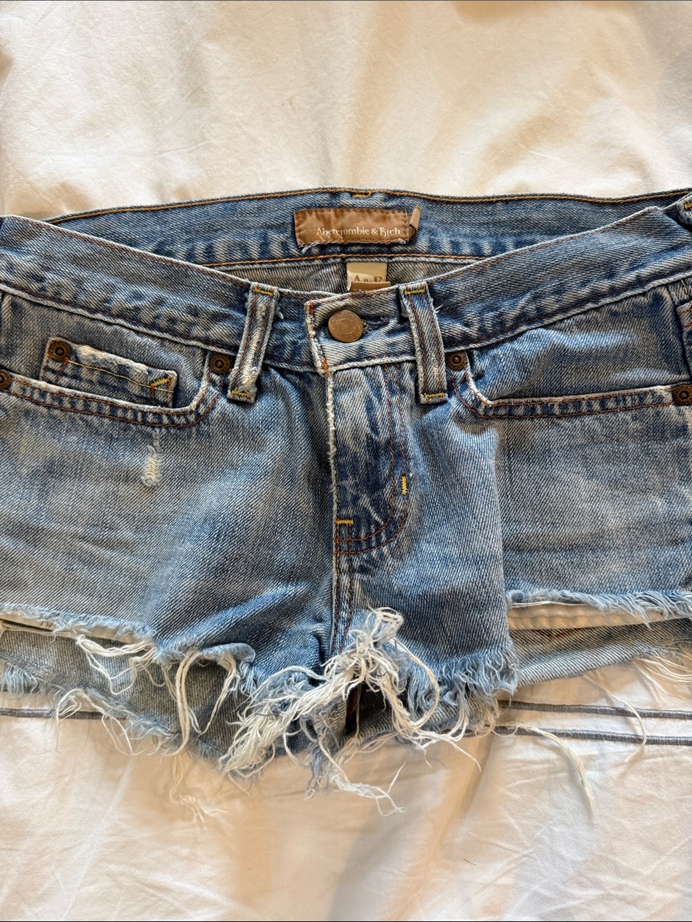 Abercrombie & Fitch Light Wash Frayed Hem Denim Shorts